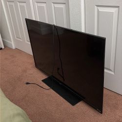 GREAT TV FOR KID OR TEEN . Works Perfectly I Upgraded !! 