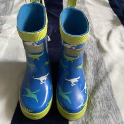 Dinosaur rain boots 4c