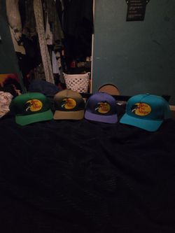 Bass pro shop hats 20$