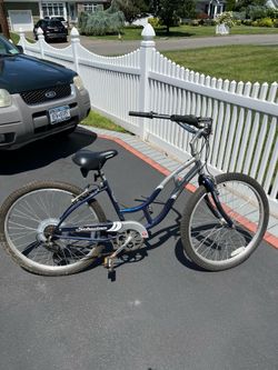 Schwinn Woman’s Jaguar Cruiser