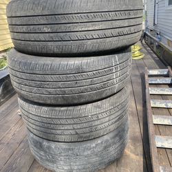 Nice Set of 4 Used Tires 235/55/20