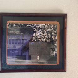 Willie Mays Signed And Framed “The Catch”