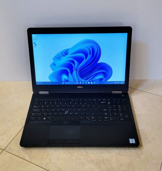 Dell Latitude E5570 Laptop, 15.6" , Intel Core i7,SSD ,HDMI, Windows 11 Pro - Great Condition -Very Fast and Durable