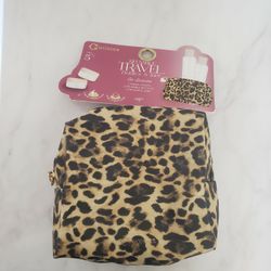 Small travel Pouch (2 bottles and 2 jars)