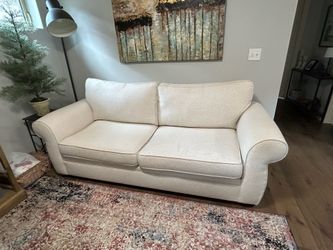 Pottery Barn PB Roll Arm Couch 82”