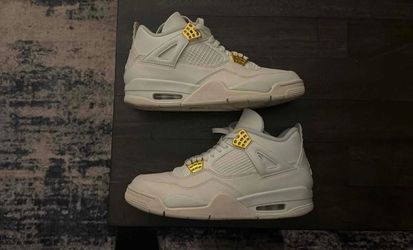 Women’s 11 Jordan 4 Retro Metallic Gold w/box