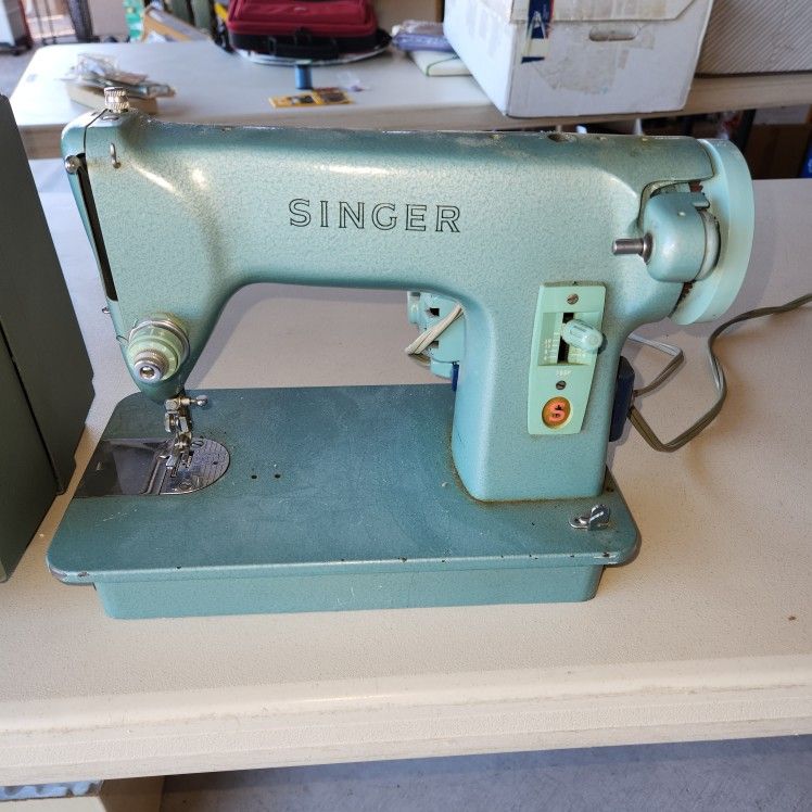 Vintage Singer Sewing machine