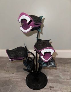 Halloween 17.5" Venus Flytrap Tabletop Accent plant