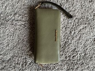 Michael Kors Wristlet/Handbag