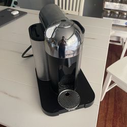 Nespresso Vertuo Coffee and Espresso Machine by Breville, 5 Cups, Chrome  Very good condition, used it