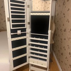 Lockable Mirror Jewelry Cabinet  