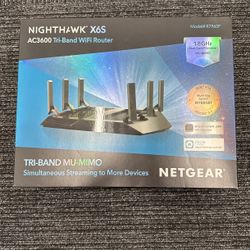 nighthawk x6s ac3600 tri-band wifi router Brand New In Box 