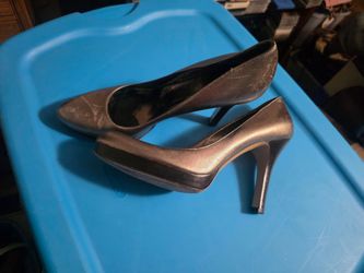 Gucci Metallic Platform Stiletto Heels size 10.5