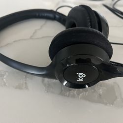 Logi Noise Cancellation Headset