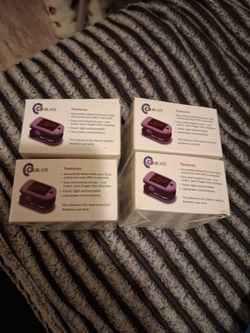 4 box of oximeter