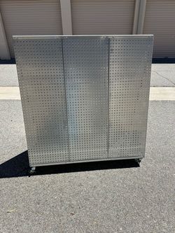 Stainless steel Mobile Pegboard