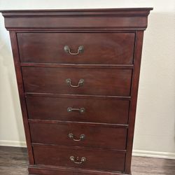 Ashley Furniture Chest 