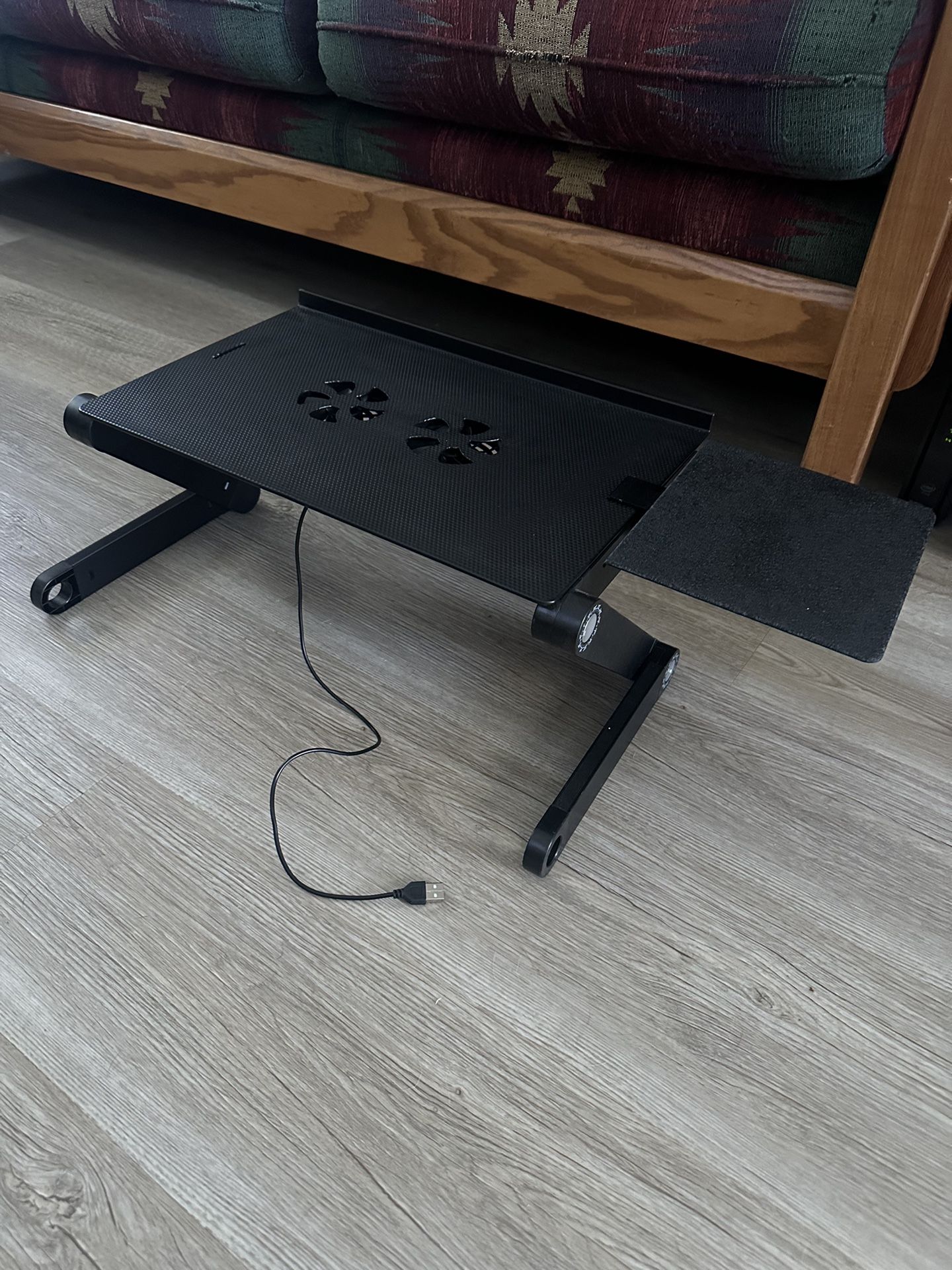 Huanuo Adjustable Laptop Desk With Built In Fan