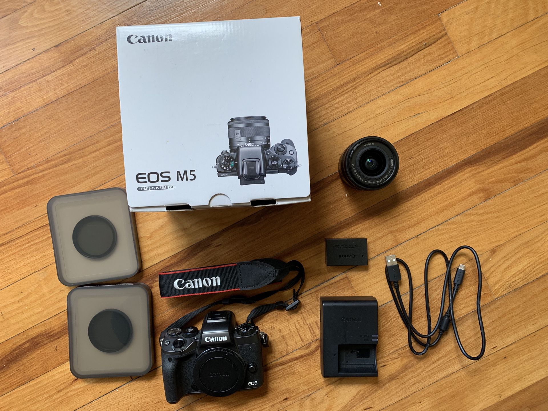 Canon EOS M5 with EF-M 15-45mm