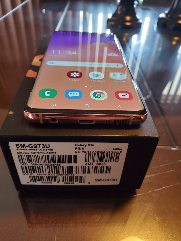 Samsung S10 like brand new w/ box,charger, paperwork