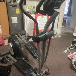 Manual Elliptical Machine MUST GO TOMORROW Sunday By 7:30pm  $100 OBO