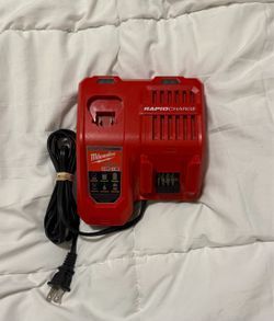 Milwaukee M12/M18 Rapid Charge Battery Charger