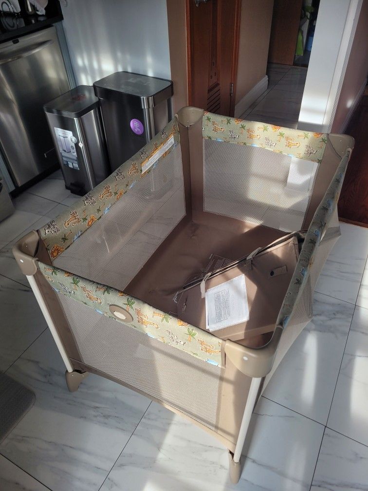 Pack N' Play Playard