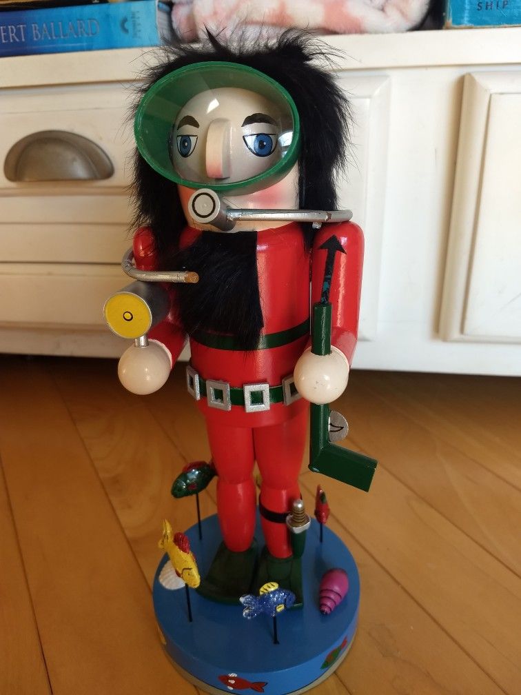 Scuba Diver Nutcracker