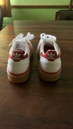 Platform Adidas sneakers