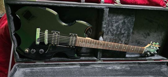 Lyon by Washburn Paul Stanley Design Limited Edition Guitar #3229/7000 w/ Hard Case