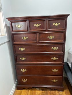 Wood dresser