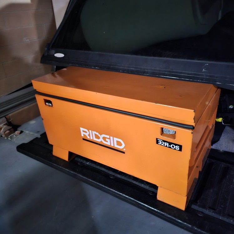 Ridgid 32in jobbox, Includes new locks, normal wear, good condition