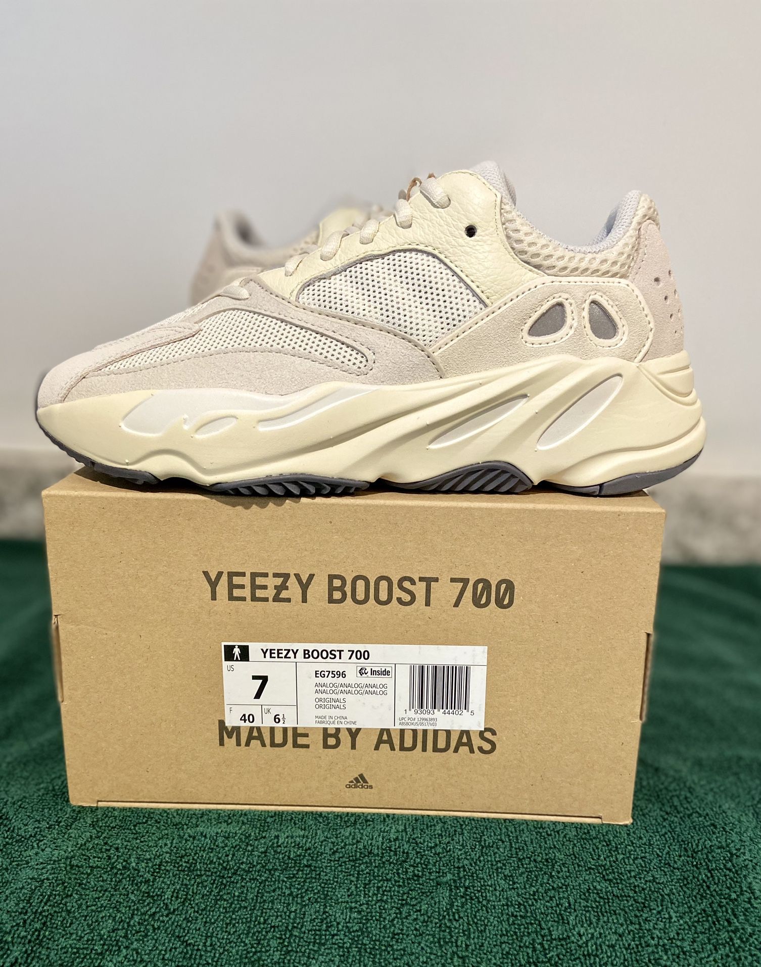 adidas Yeezy Boost 700 V1 Analog CONFIRMED ORDER EG7596 Size