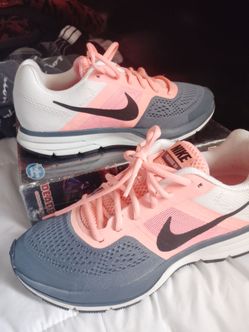 Nike topangas size 10 women