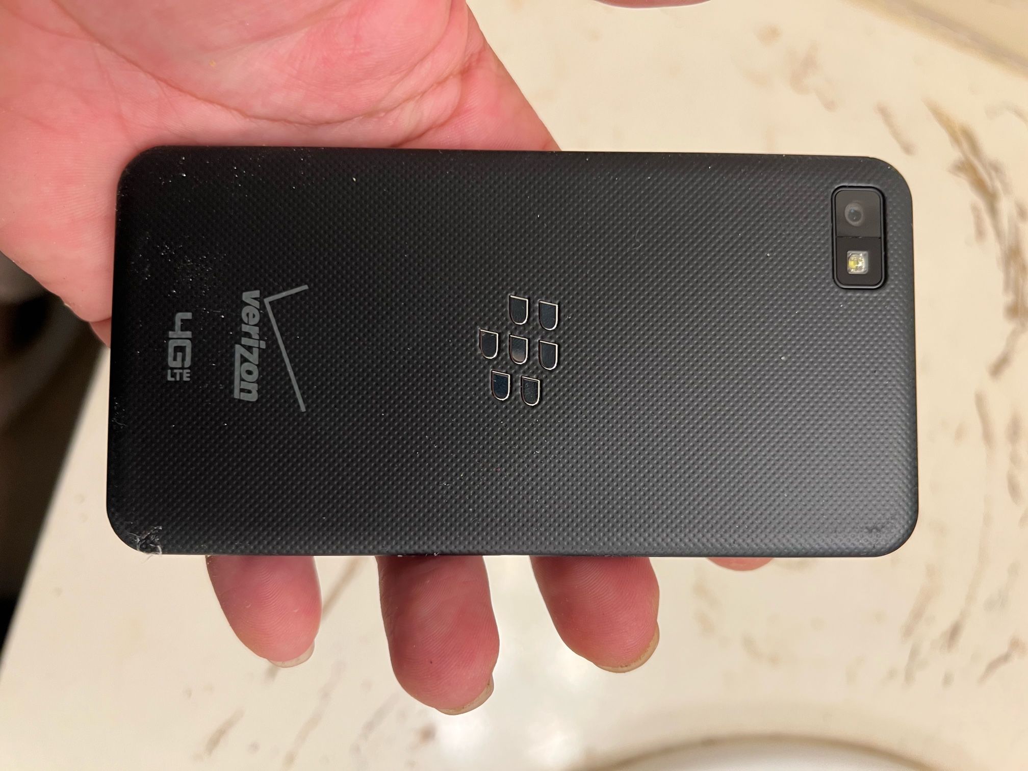 BlackBerry Z10 - 16GB - Black (Unlocked) 4G LTE GSM Touch Smartphone (STL100-4)