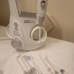 Waterpik Aquarius Flosser w/ all accessories