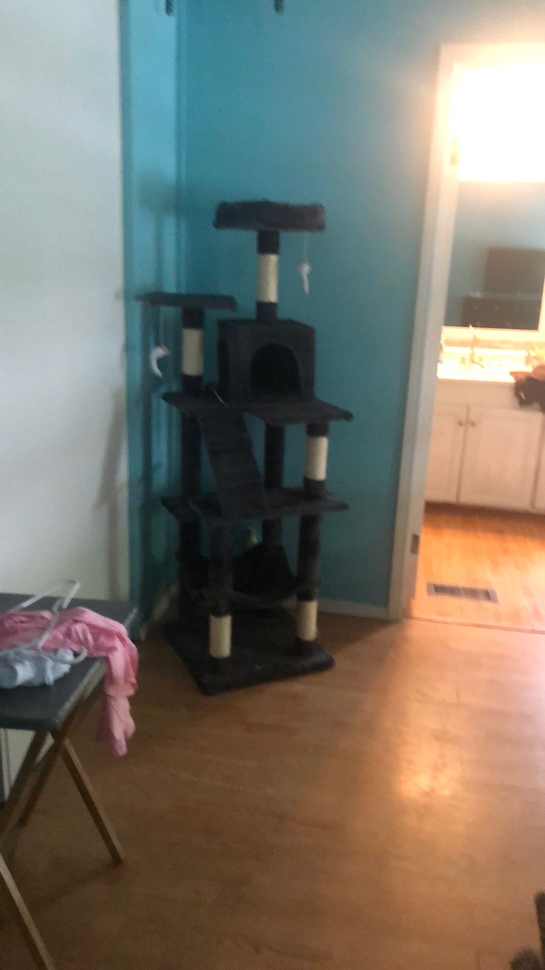 Cat tree