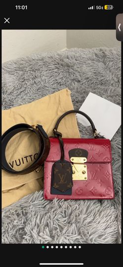 Authentic Louis Vuitton Spring Street Epi scarlet **with COA**