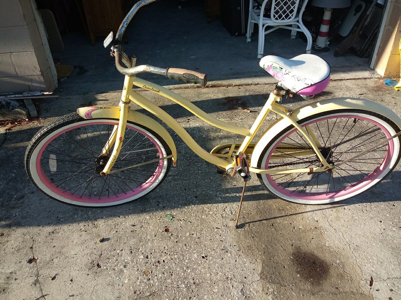 Ladies Huffy Bike $30