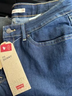 Levi’s 711 Skinny Sz 8