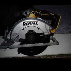 dewalt circular saw 20v