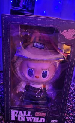 Labubu Fall into wild in box