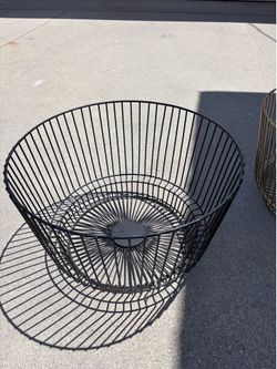 Round Black Wire Basket