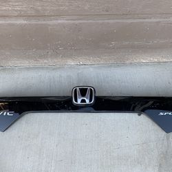 2016 2021 HONDA CIVIC SEDAN TRUNK MOLDING TRIM PANEL OEM