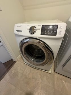 Samsung Front-Load Washing Machine (Upstairs - Bring Help)