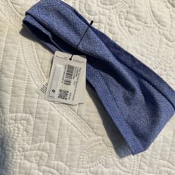Lululemon headbands you get 2 in different colors blue