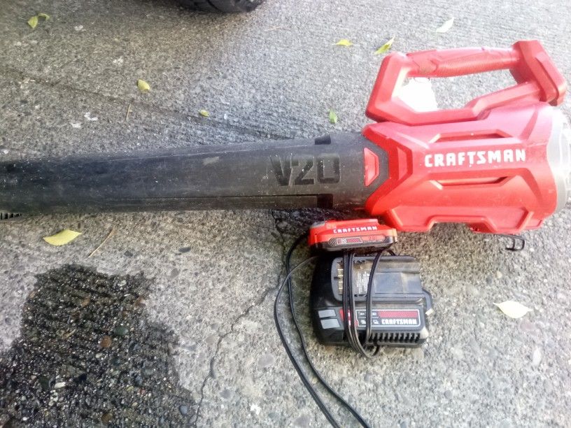 CRAFTSMAN V20 20V HANDHELD LEAF BLOWER (with One battery fully charged&battery charger)