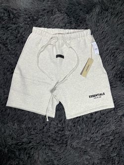 Light oat essential shorts size large