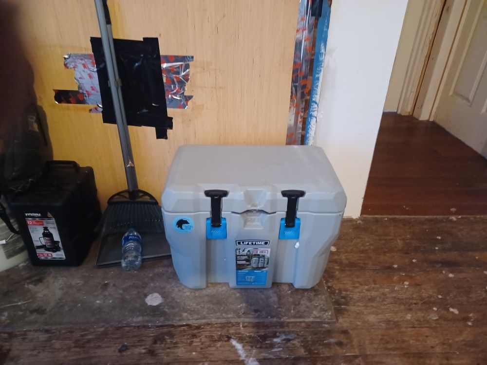 Ice Chest