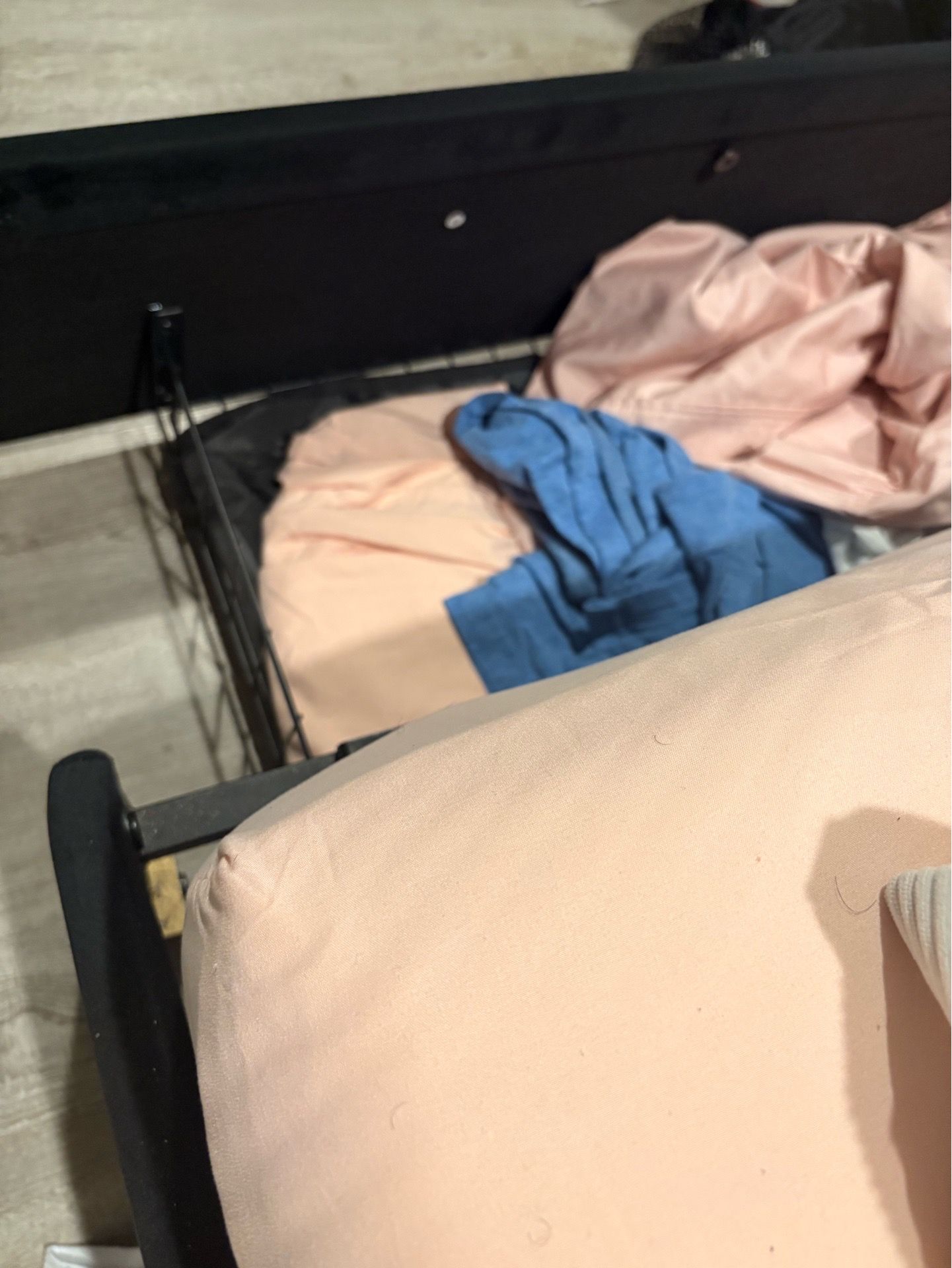 Double/Full Bedframe